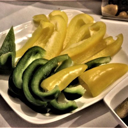 Hotel Pension Zur Faehrbruecke شترالسوند المظهر الخارجي الصورة