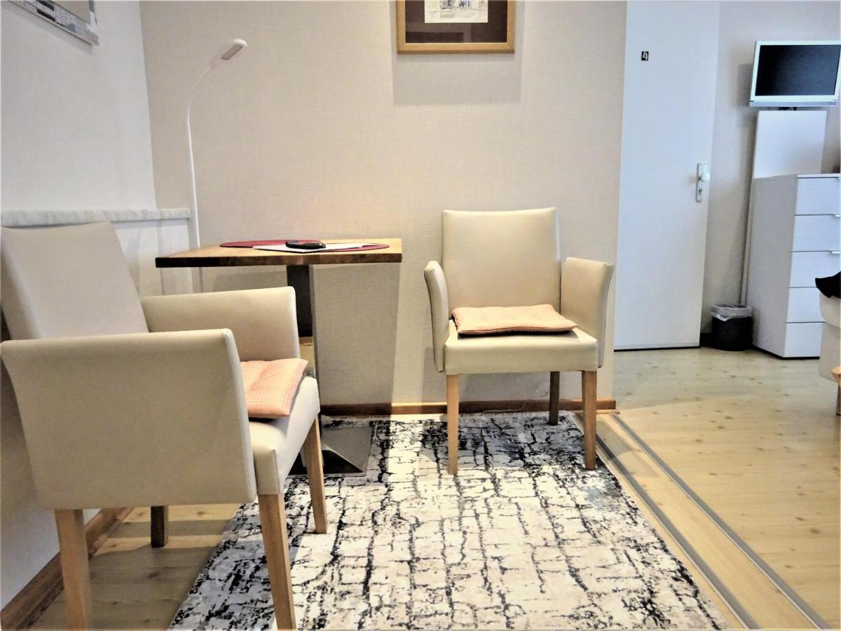Hotel Pension Zur Faehrbruecke شترالسوند المظهر الخارجي الصورة